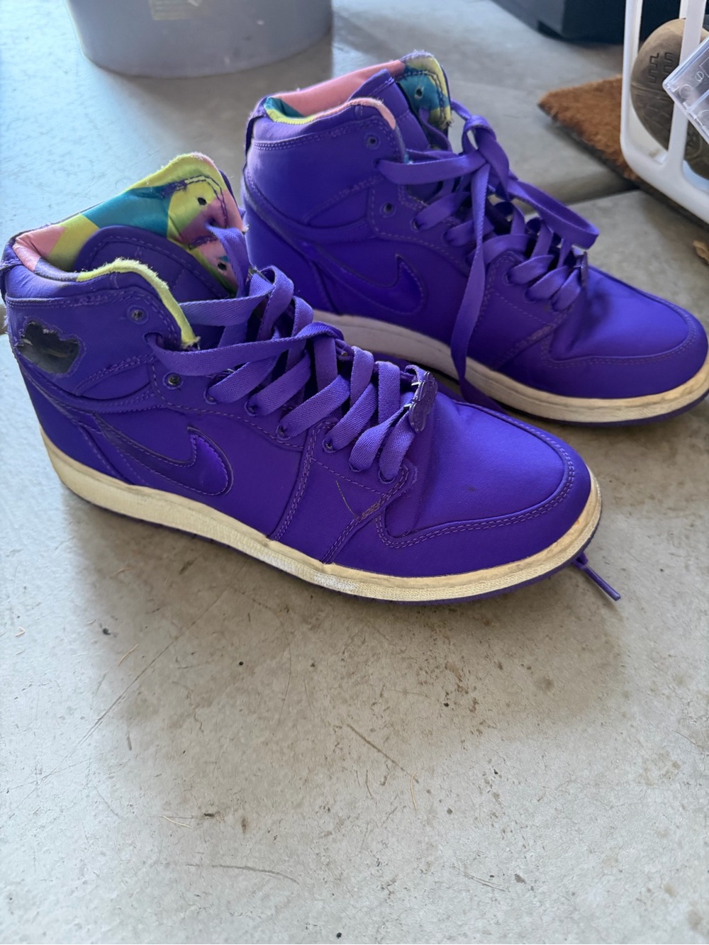 Jordan Kids Purple High-Top Sneakers with Multicolor Lining